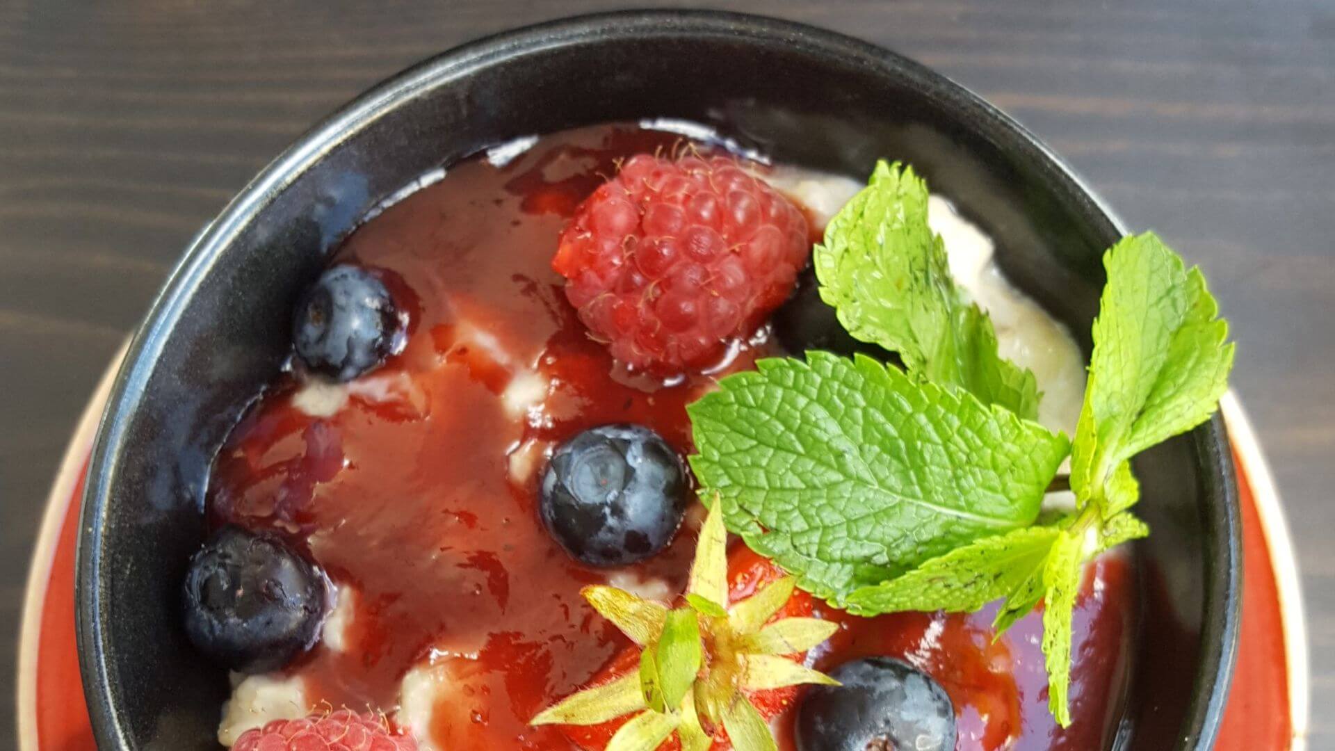 Wild Berry & Fruit Porridge im Spreegold