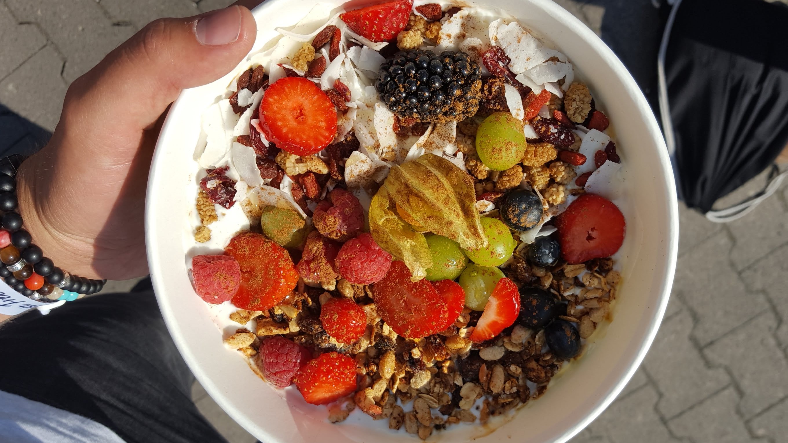 Breakfast Special Berlin. Milch & Zucker. Power Müsli bowl. Fresh fruits, nuts, agave syrup, soy, oat or almond milk.