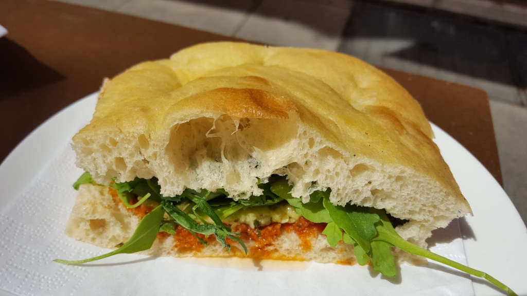 Sandwich Wolfisberg. Vegan chiabatta.