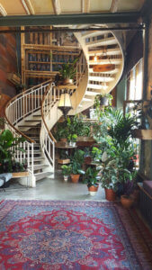 Wendeltreppe House of Small Wonder