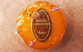 Princess Cheesecake veganes Petit Four Schokolade mit Passionsfrucht