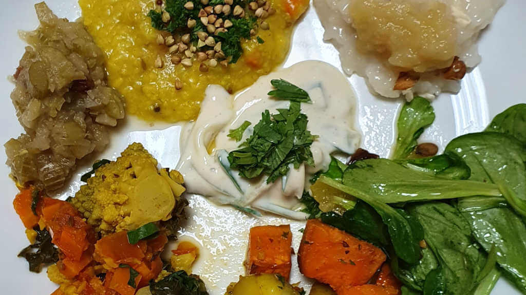 Pitta menu plate - Ayurveda vegan cooking class