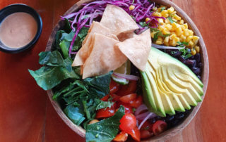 La hoja verde bowl with dressing - Vegan on Yucatan